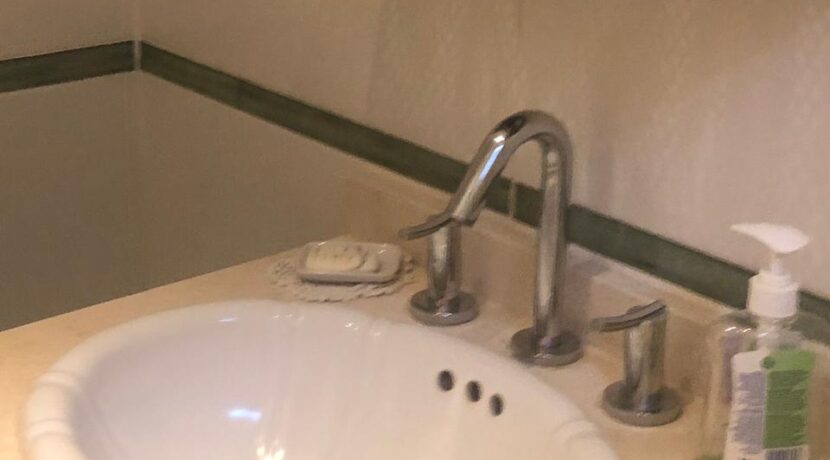 0581ddf4-95e9-408c-8097-d85a8392a310