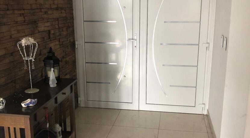 d85b2e2b-a5ca-491d-b8bb-75b18edc5397