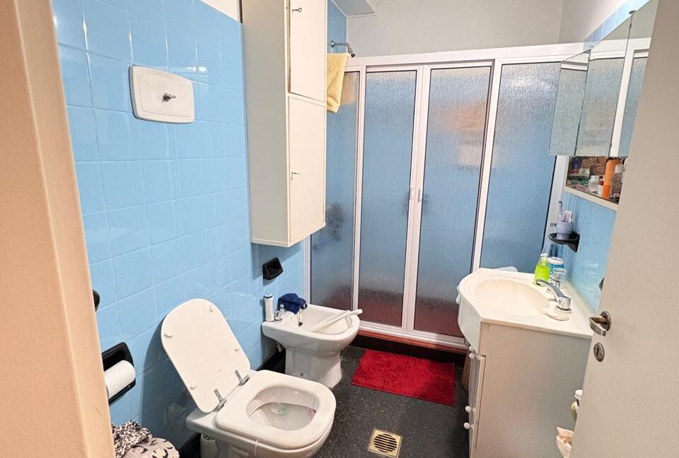 70f59599-5a65-4e6f-adf4-8fb285a054c1