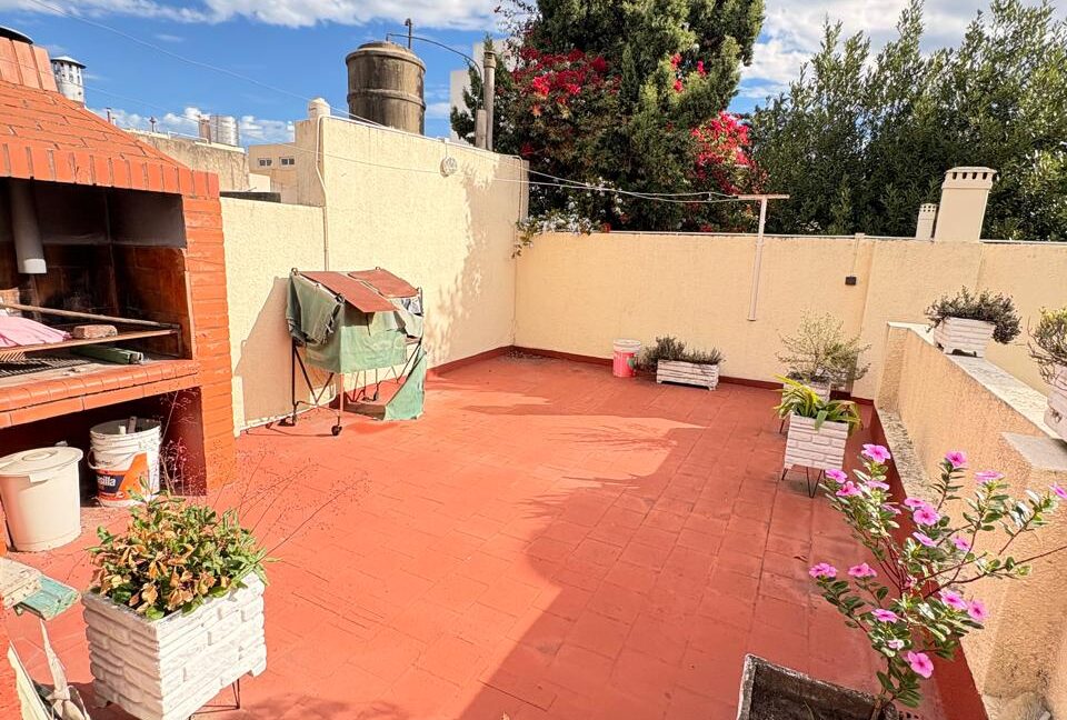 fb2f7e9b-baba-41cd-afa5-63bdf550ce08