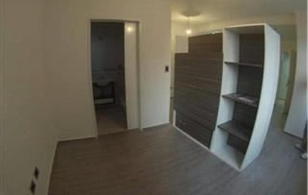 104dec60-c56b-469d-b937-f5bae53c85f6_medium